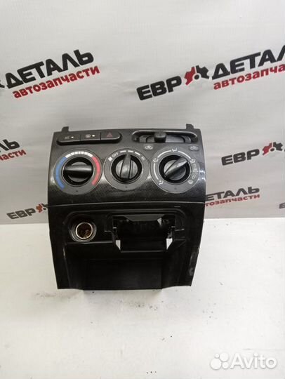 Блок управления отопителем Geely Mk Cross хетчбек