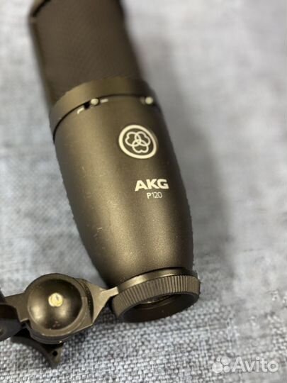 Студийный микрофон AKG P120, стойка, поп фильтр