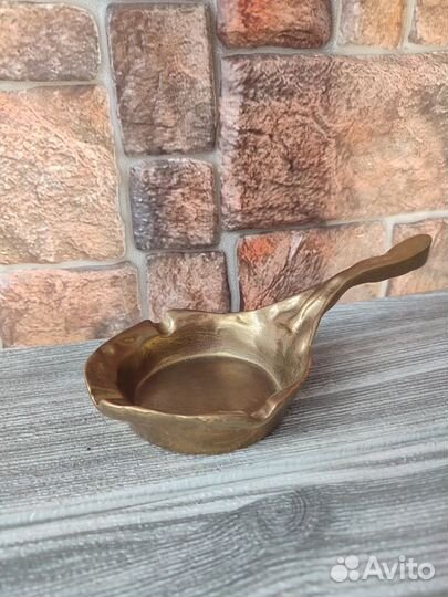 Пепельница винтаж латунь литье