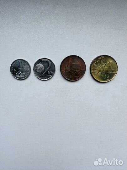 Чешские кроны монеты деньги из Чехии