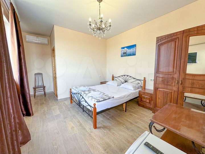 Гостиница 1000 м² (Абхазия)