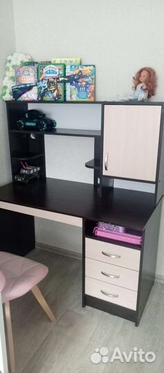 Письменный стол