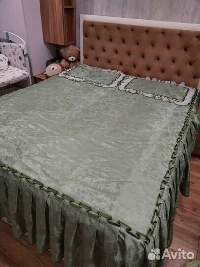 Покрывало на 2 х спальную кровать бу