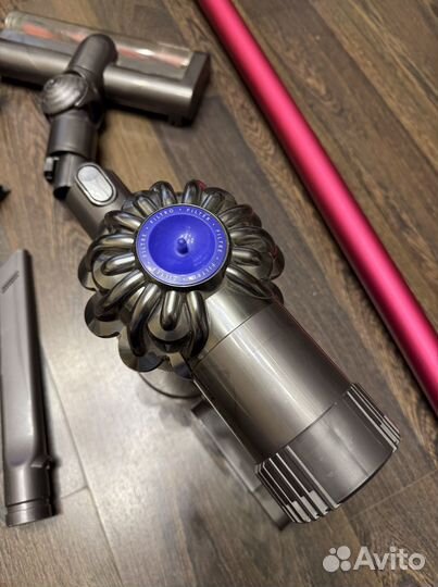 Пылесос Dyson v6