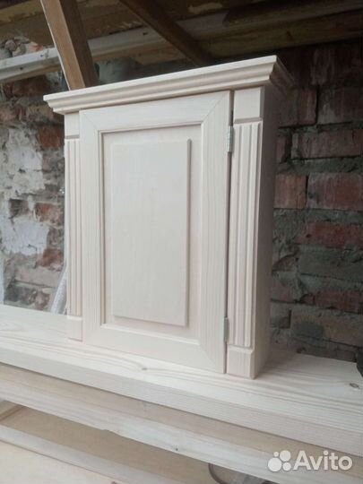 Ключница настенная из дерева