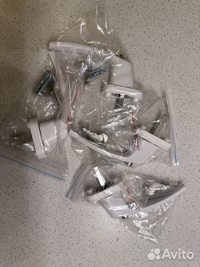 Ручка оконная с замком