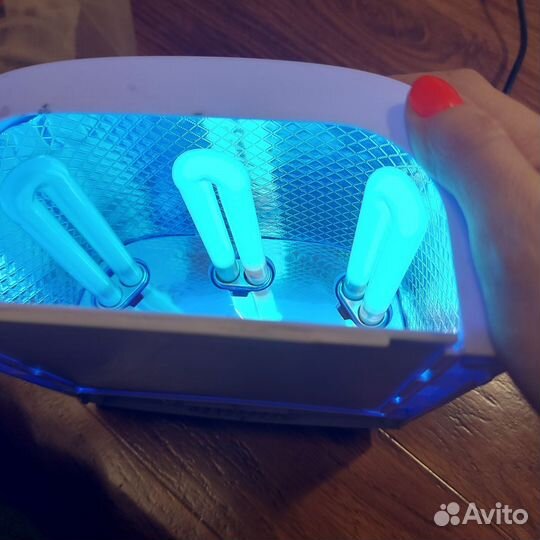 Лампа для ногтей