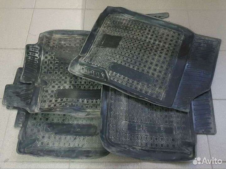 Автомобильные коврики Сamry и LADA