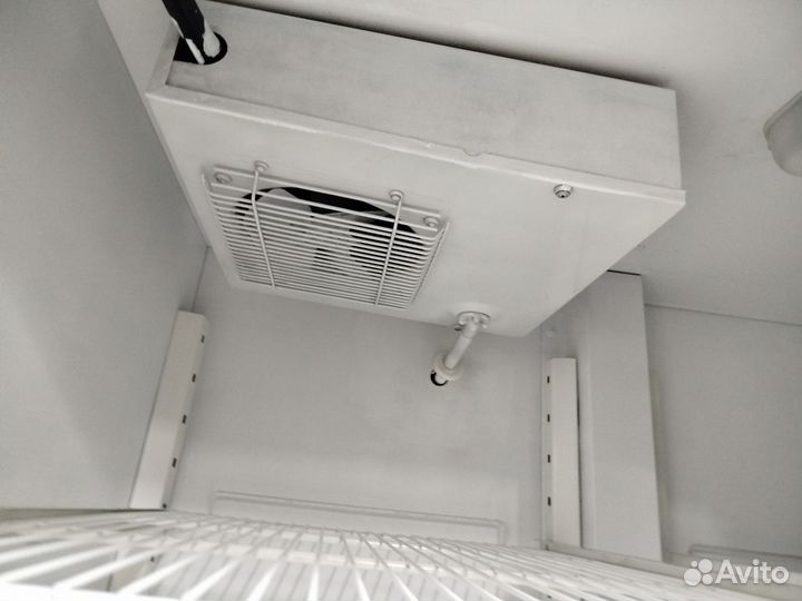 Холодильный шкаф