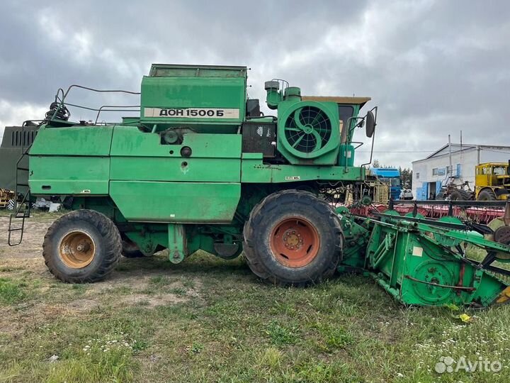 Комбайн Ростсельмаш Дон 1500Б, 2001