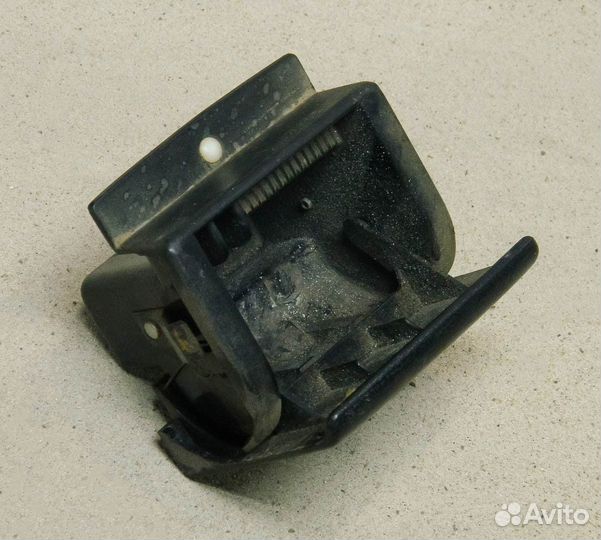 Пепельница задняя в консоль VW Passat B3