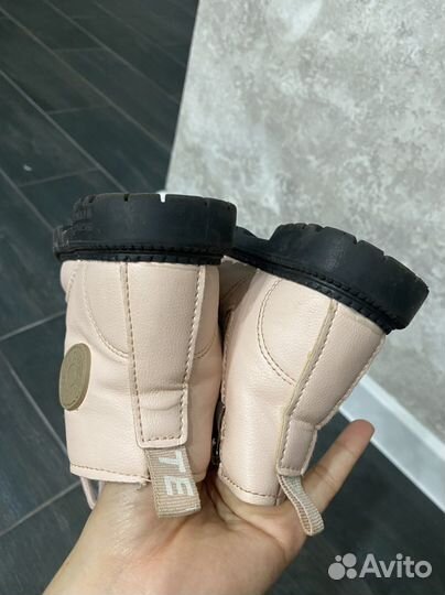 Ботинки демисезонные для девочки 24 размер