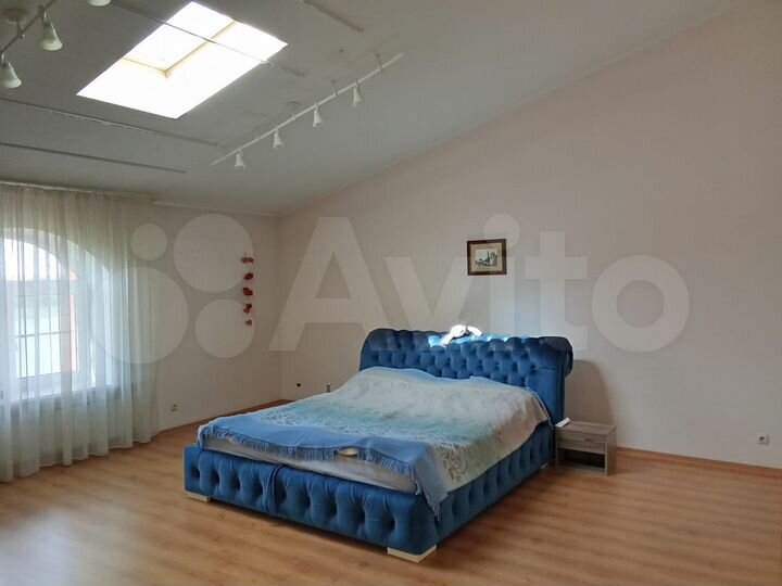 4-к. квартира, 170 м², 5/5 эт.