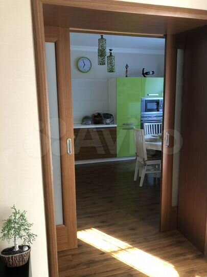 3-к. квартира, 97,4 м², 2/10 эт.