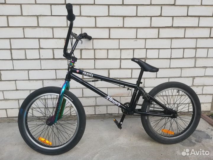 Трюковой велосипед BMX