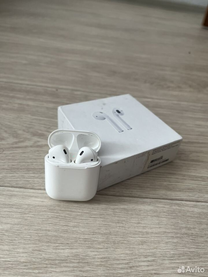 Наушники Airpods