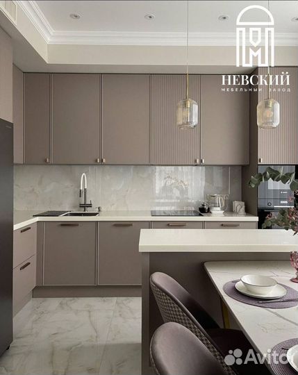 Кухни на заказ. Кухонный гарнитур