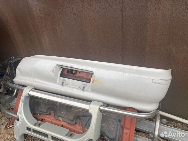 Бампер задний toyota cresta 90