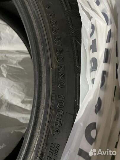 Bridgestone Blizzak DM-V1 265/50 R20