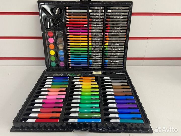 Набор 150 Piece Art Set