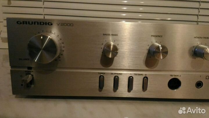 Усилитель Grundig V2000