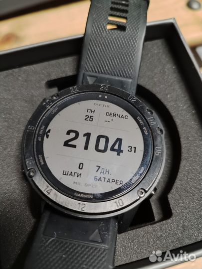 Смарт часы garmin tactix delta