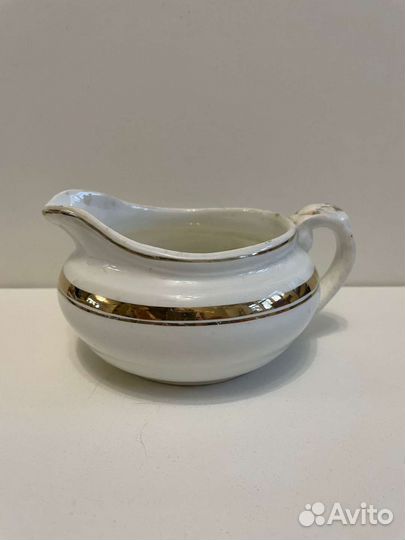 Набор советской фарфоровой посуды, соусник
