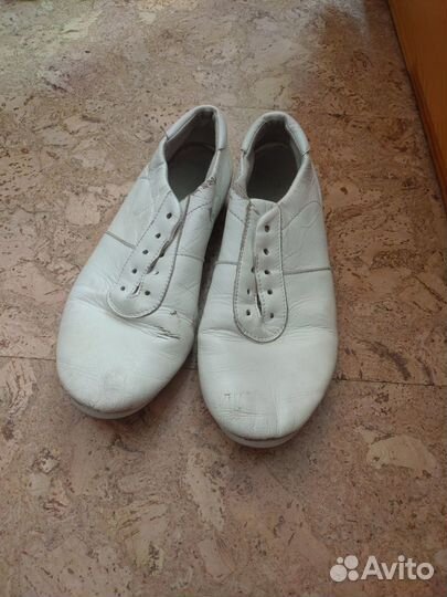 Костюм для выступлений по спортивной аэробике