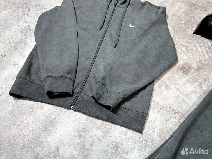 Спортивные костюмы Nike