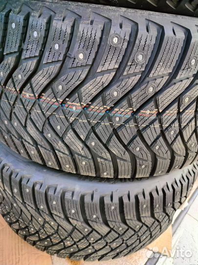 Goodyear UltraGrip Arctic 2 SUV 235/50 R19 103T