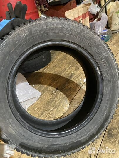 Dunlop SP Winter Ice 01 205/60 R16