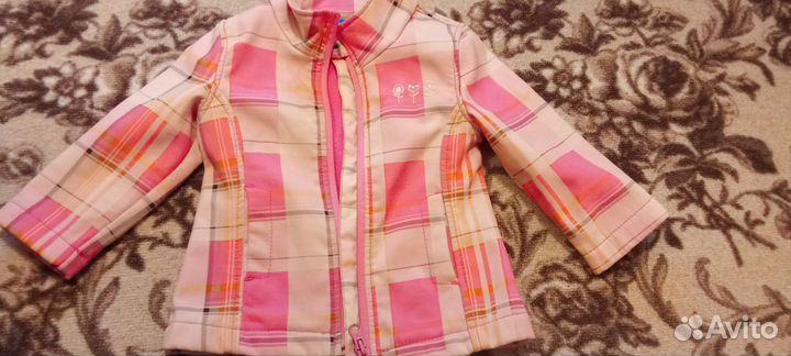 Куртки и костюмы для девочек