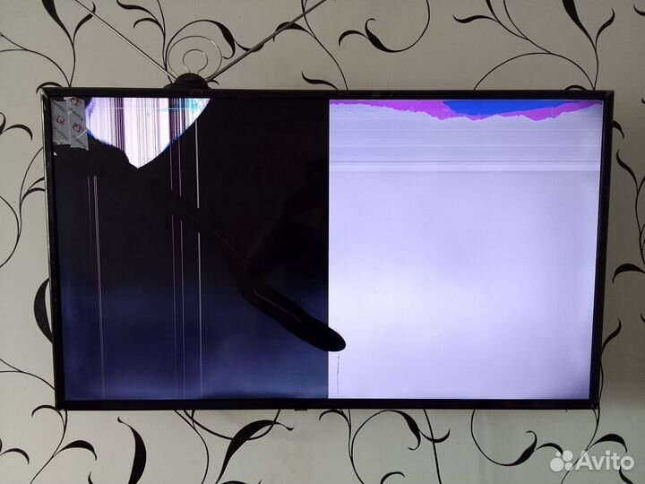 Телевизор на запчасти