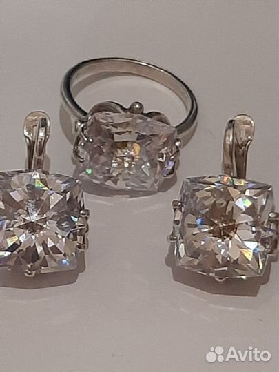 Серьги и кольцо серебро комплект 17,5-18 размер