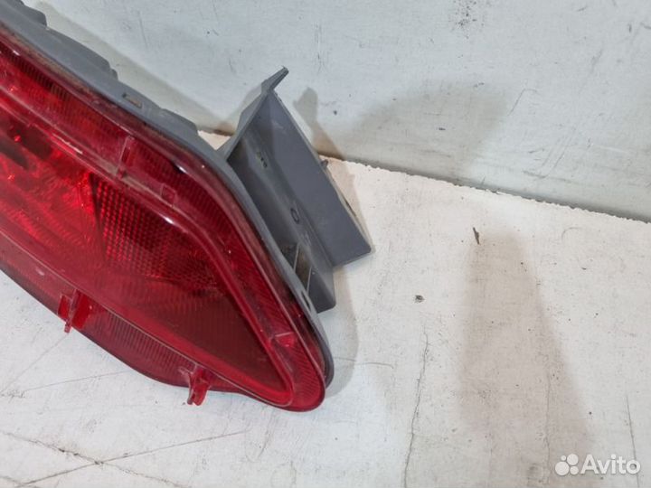 Фонарь противотуманный задний левый Toyota Rav4
