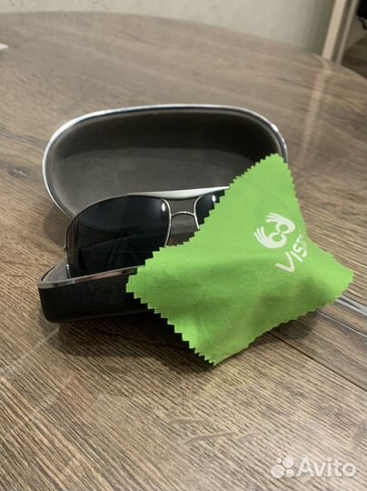 Солнцезащитные очки мужские Giorgio Armani