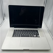 Apple macbook pro 17" 2009