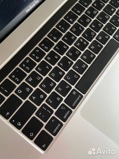 Apple MacBook Pro 16-inch 2020