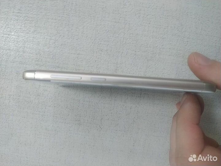 Xiaomi Redmi 4X, 3/32 ГБ