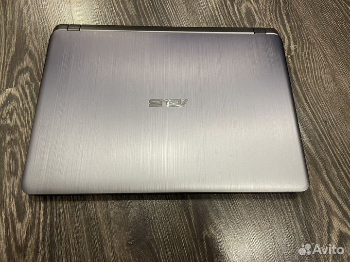 Asus F507UF