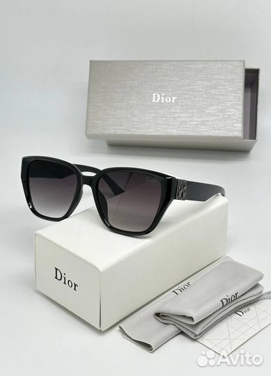 Солнцезащитные очки Christian Dior