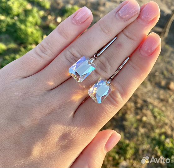 Серьги с кристаллами Сваровски