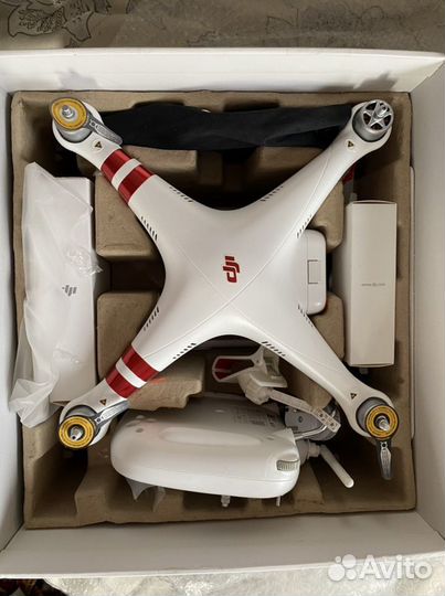 Квадрокоптер dji