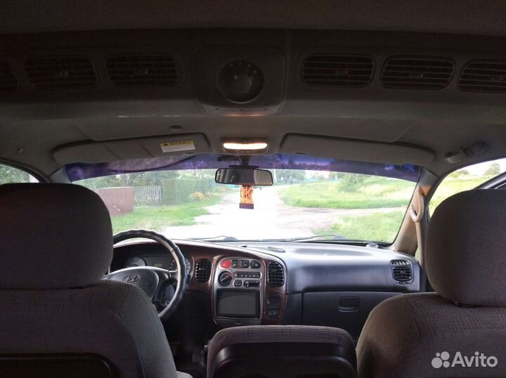 Hyundai Starex 2.5 AT, 2005, 305 000 км