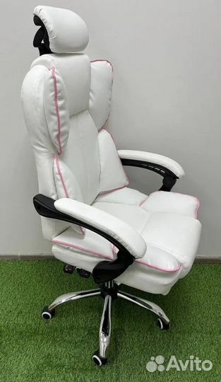 Офисное кресло (геймерское). Кресло для директора