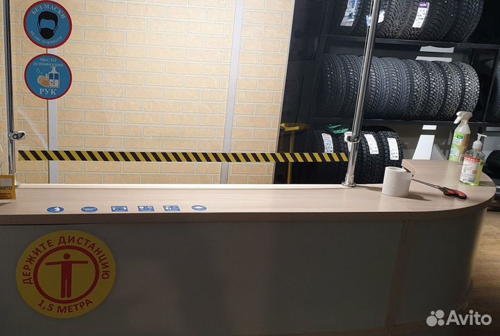 Nokian Tyres WR SUV 4 275/45 R21 110W