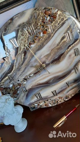 Часы из эпоксидной смолы