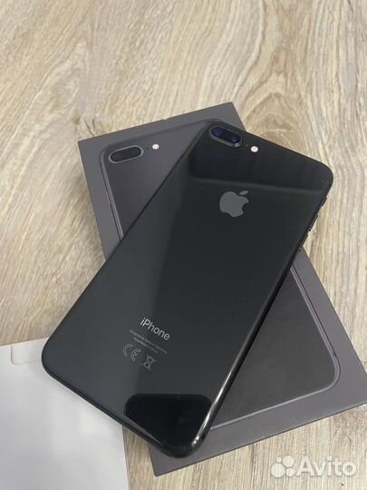 Телефон iPhone 8 plus