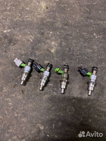 Форсунка 2Az-fse Тойота Авенсис