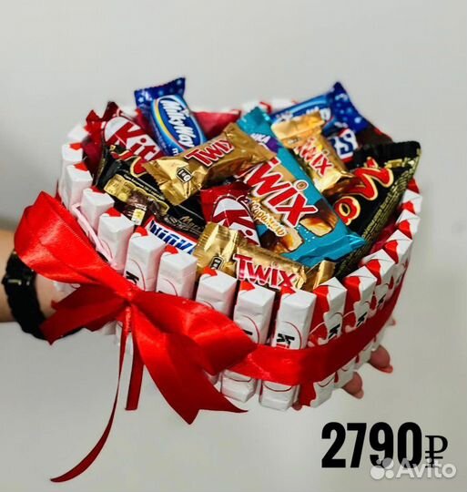 Торт сердце из шоколадок и конфет